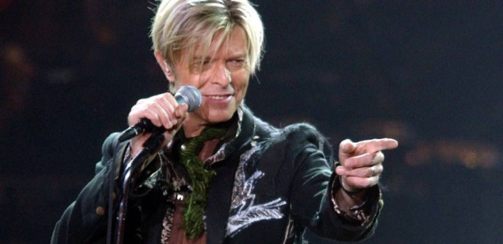 Οι δημιουργοί του «Stranger Things» αποκάλυψαν πώς το «Heroes» του Ντέιβιντ Μπόουι επιλέχθηκε για το τέλος της σειράς