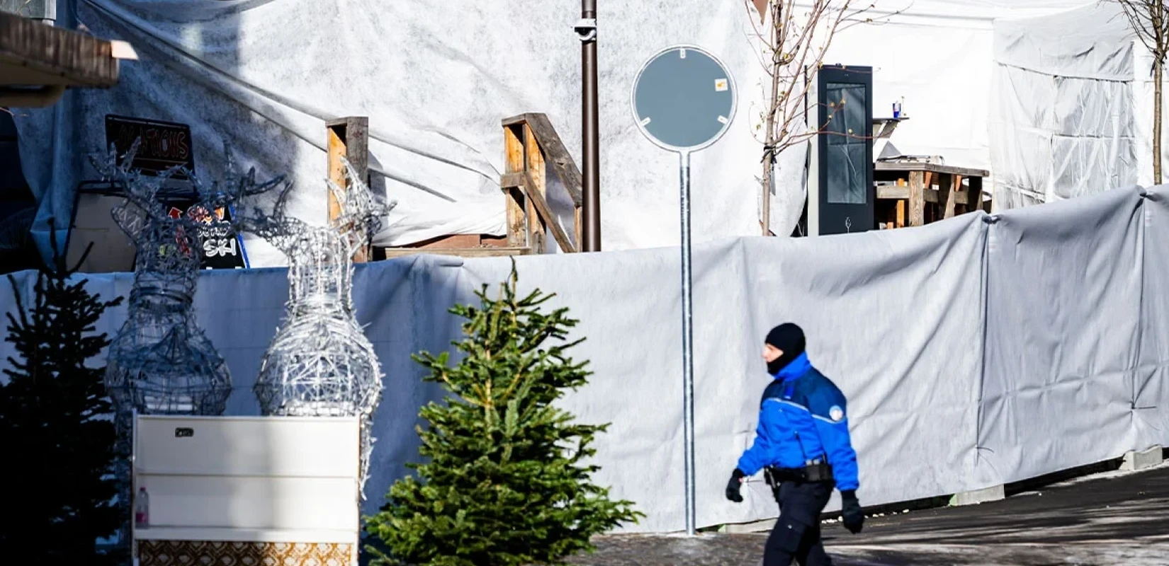 Τραγωδία στο Κραν Μοντανά: «Σερβιτόρος στους ώμους συναδέλφου του έβαλε φωτιά στο ταβάνι του μπαρ με βεγγαλικό» λέει αυτόπτης μάρτυρας