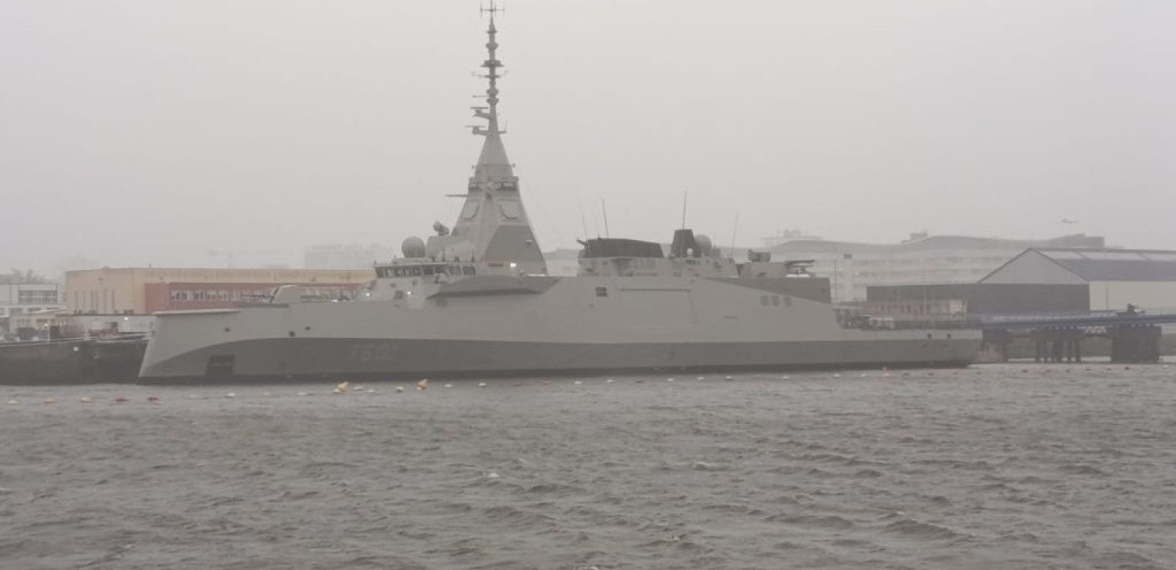 Γαλλία - Δείτε Live: Η τελετή ονοματοδοσίας και ύψωσης της ελληνικής σημαίας στη φρεγάτα FDI HN «Κίμων»