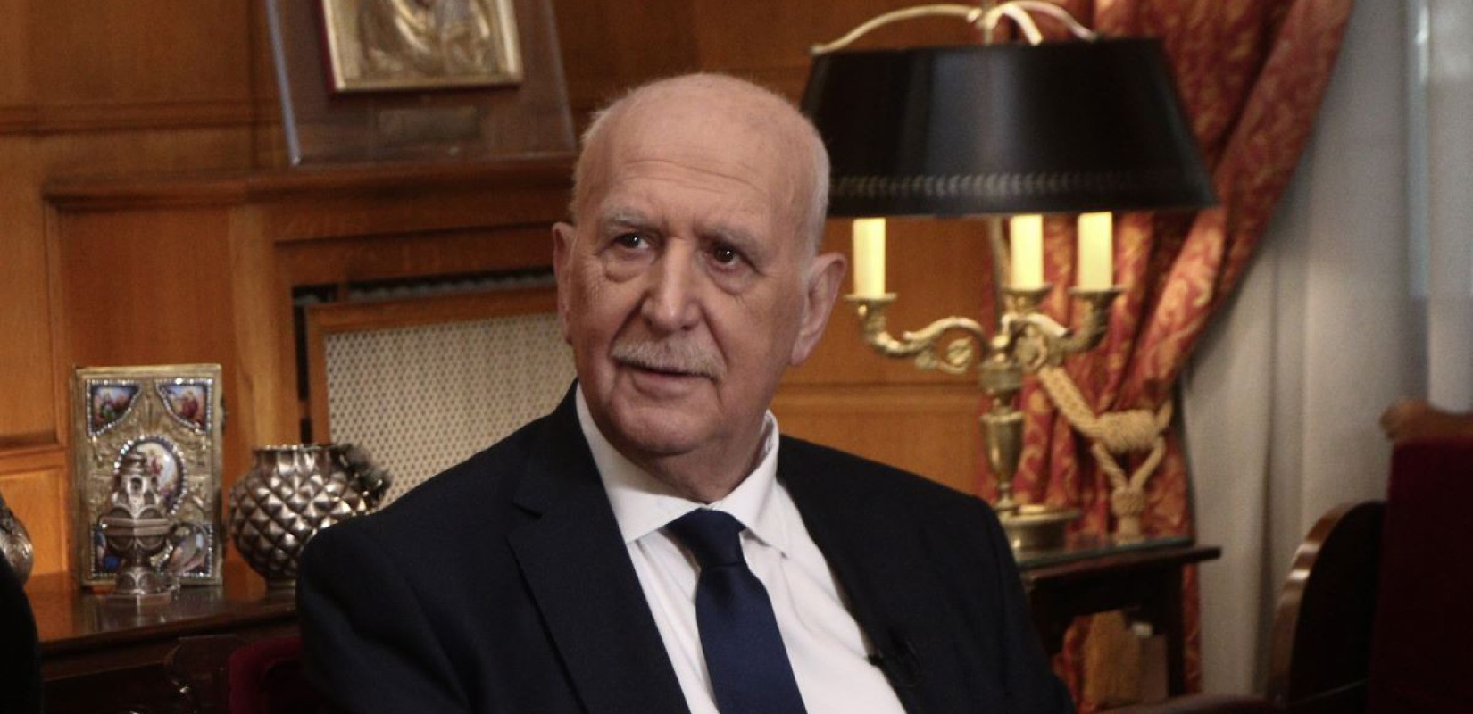 Πολιτικά στελέχη εκφράζουν τα συλλυπητήρια τους για τον θάνατο του Γιώργου Παπαδάκη