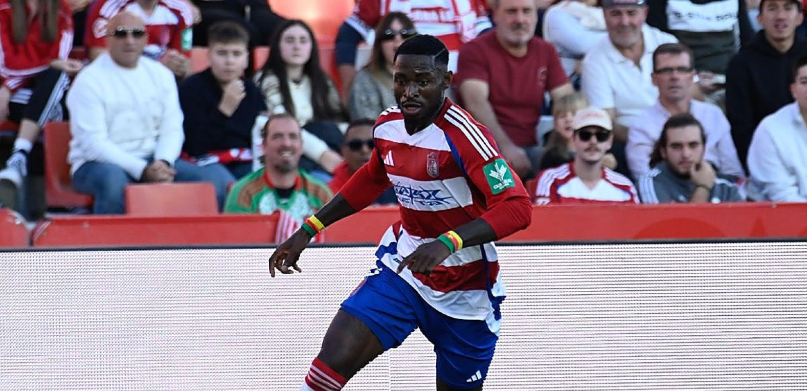 Άρης: Ο Μάρτιν Χόνγκλα προβάρει τα κιτρινόμαυρα (βίντεο)