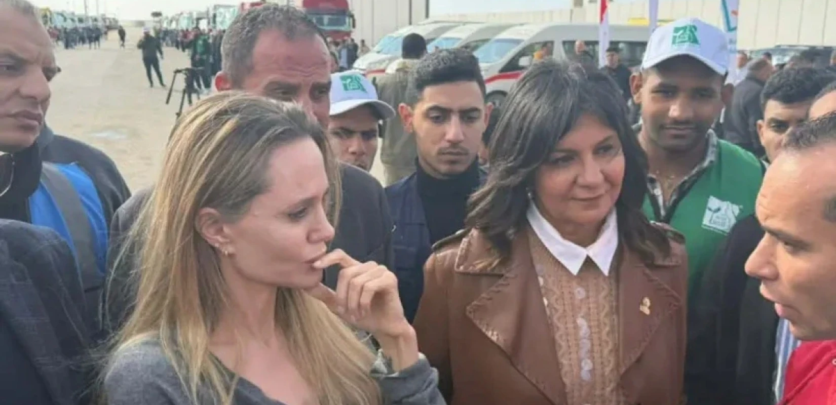 Γάζα: Η Αντζελίνα Τζολί επισκέφθηκε το πέρασμα της Ράφα