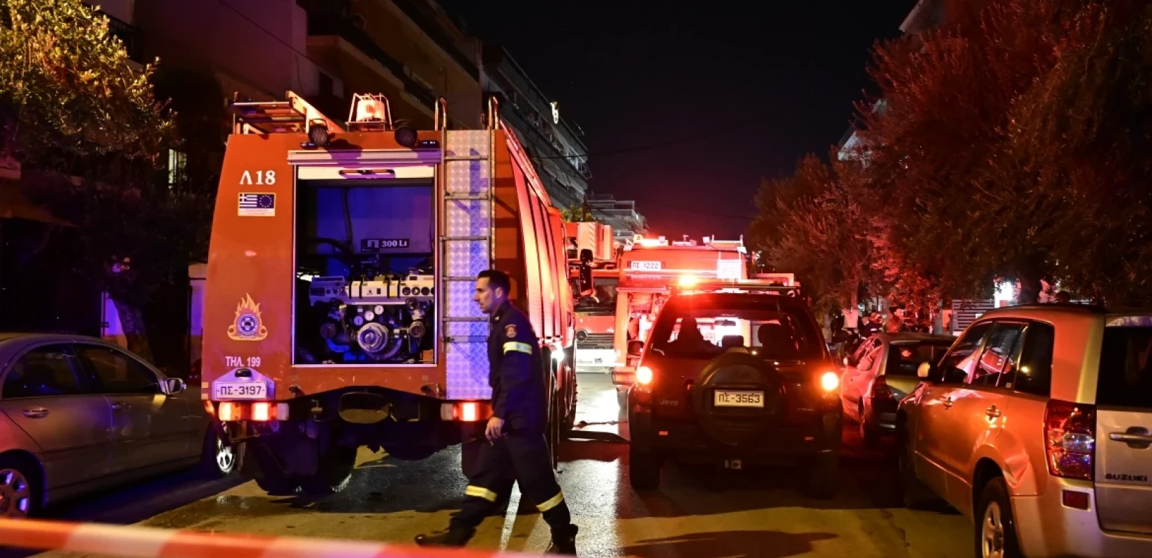 Φωτιά σε διαμέρισμα στην Καλλιθέα: Εντοπίστηκαν δύο άτομα χωρίς τις αισθήσεις τους