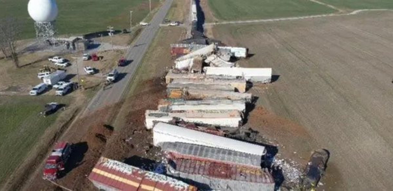 ΗΠΑ: Συναγερμός στο Κεντάκι για εκτροχιασμό τρένου που μετέφερε χημικά (βίντεο)