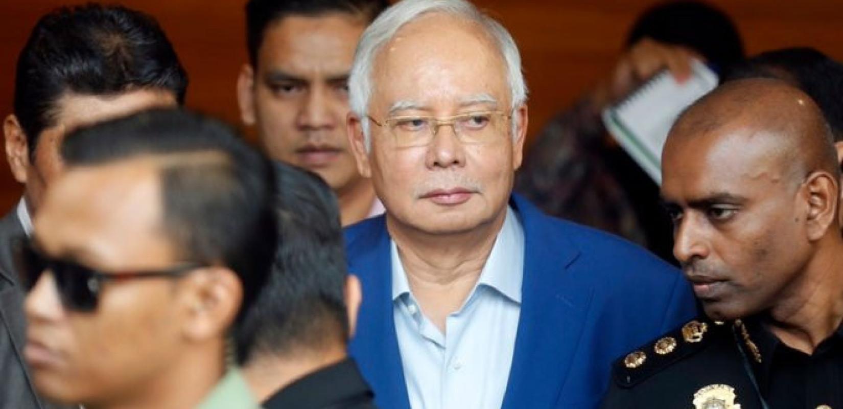 Ο πρώην πρωθυπουργός της Μαλαισίας Νατζίμπ Ραζάκ κρίθηκε ένοχος για κατάχρηση εξουσίας και ξέπλυμα χρήματος