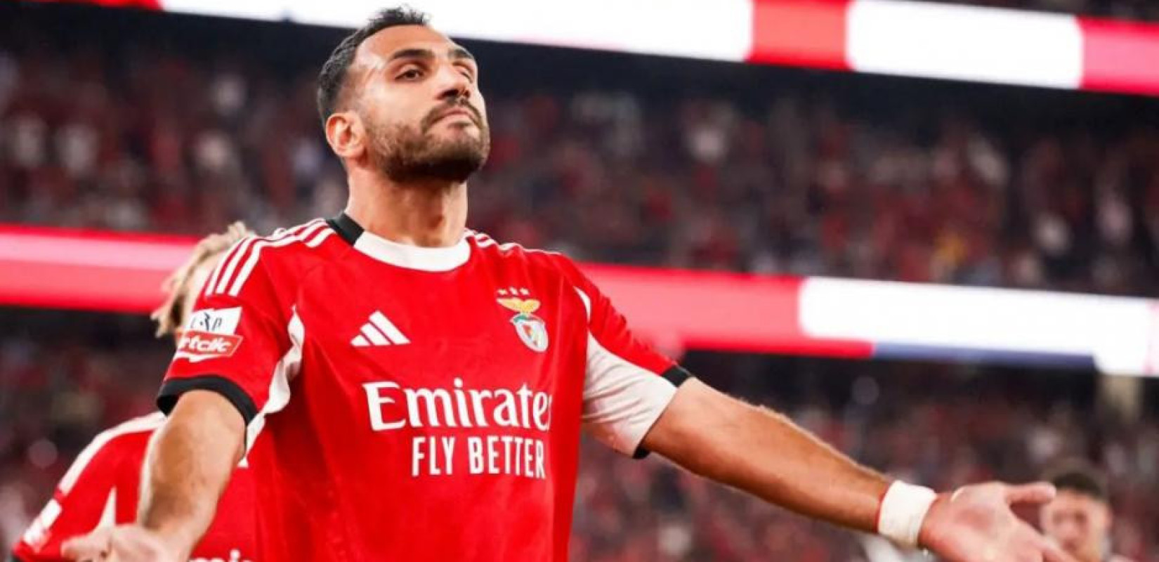 Βαγγέλης Παυλίδης: Ο Θεσσαλονικιός φορ γράφει ιστορία με τη φανέλα της Μπενφίκα (βίντεο)