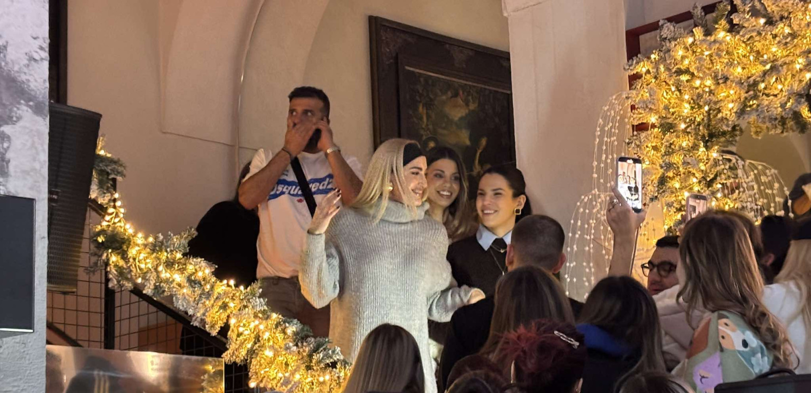 Θεσσαλονίκη: Κοσμοσυρροή στο φιλανθρωπικό bazaar των Τούνη, Πάσσαρη και Γκούτα (βίντεο)