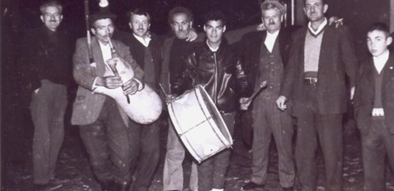 Μπουμπουσιάρια και Ραγκουτσάρια: Η μαγεία του Δωδεκαημέρου στη Δυτική Μακεδονία