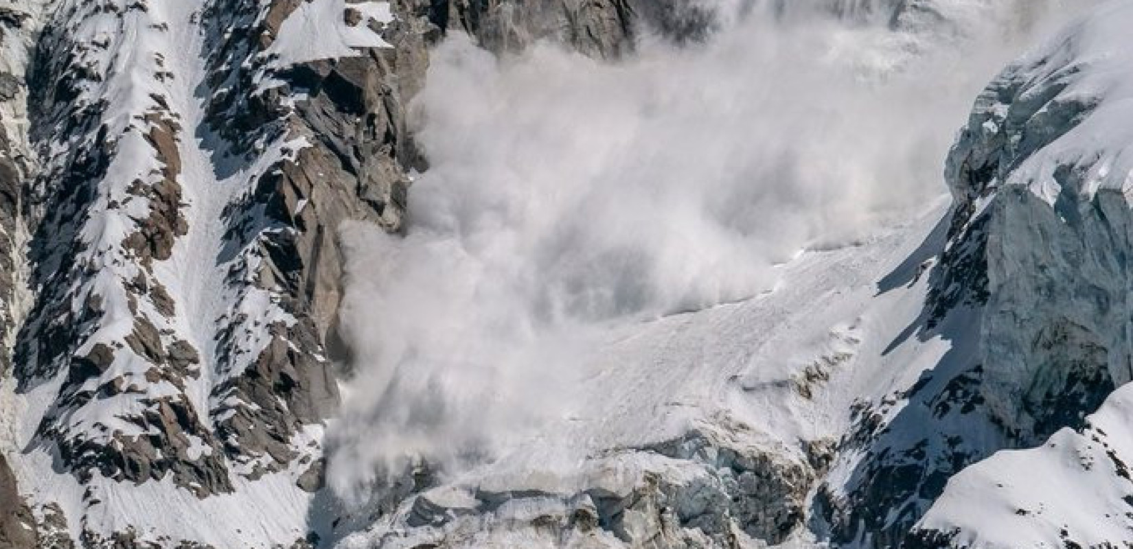 Τραγωδία στην Ισπανία: Τρεις νεκροί και μία τραυματίας από χιονοστιβάδα στα Πυρηναία