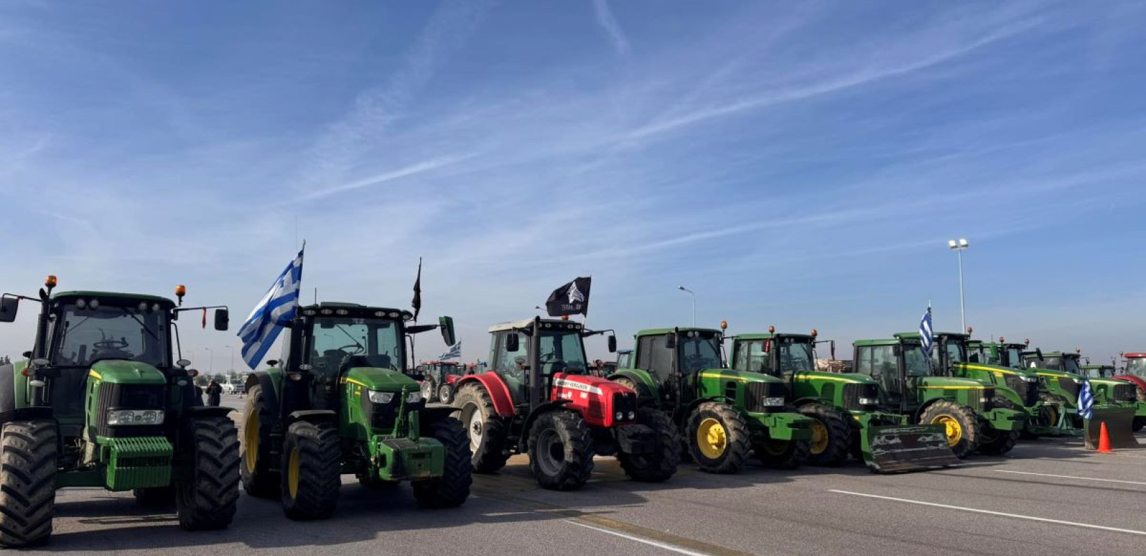 Κανονικά διεξάγεται η κυκλοφορία στην Ε.Ο. Θεσσαλονίκης-Αθηνών - Η εικόνα των αγροτικών κινητοποιήσεων στην Β. Ελλάδα