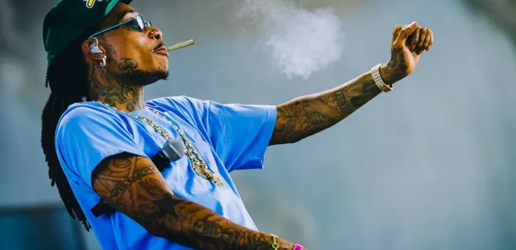 Wiz Khalifa: Αντιμέτωπος με εννέα μήνες φυλάκιση στη Ρουμανία επειδή κάπνισε μαριχουάνα σε συναυλία