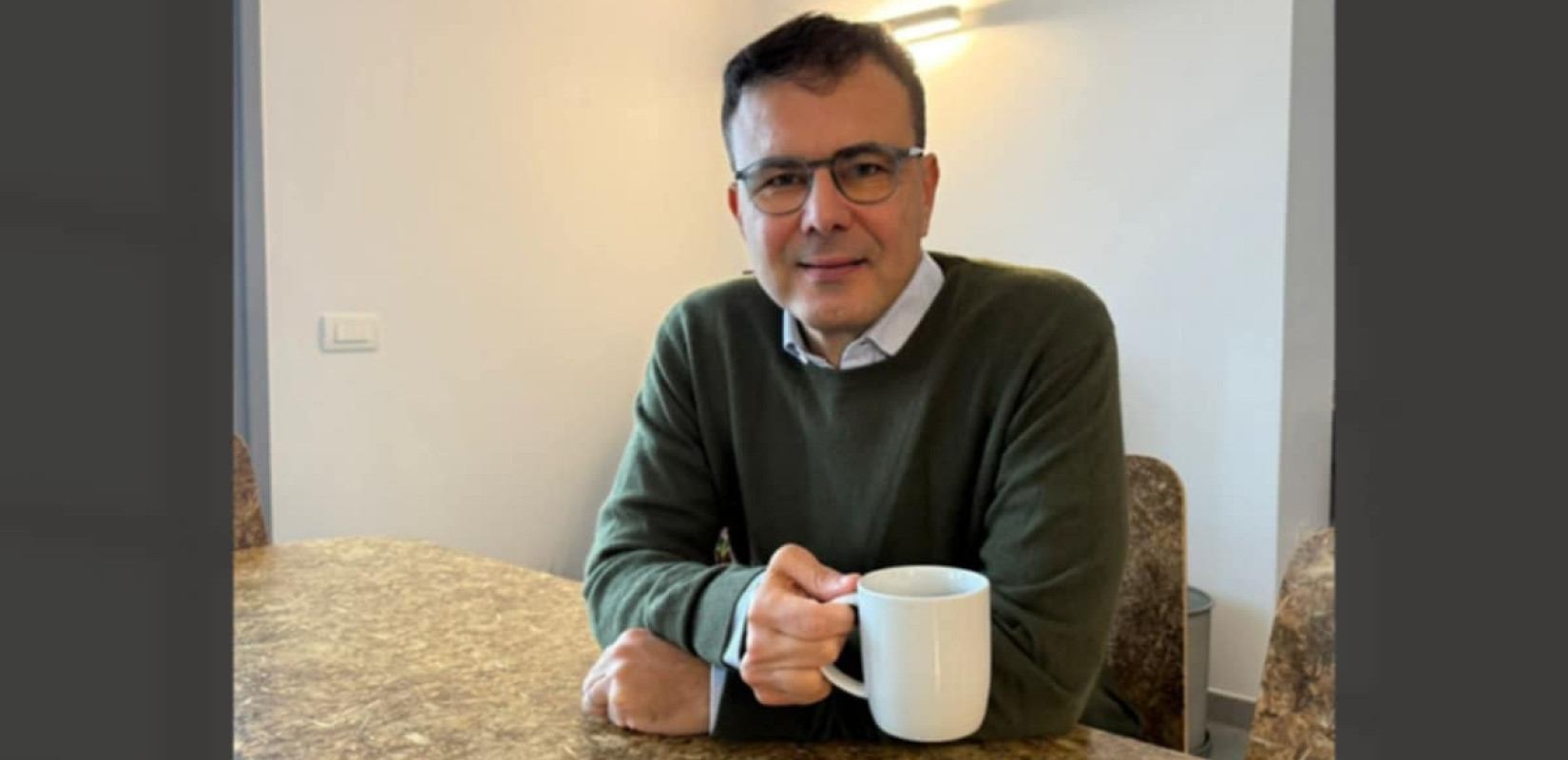 Πρωινός καφές με τον Αλέξη Πατέλη (βίντεο)