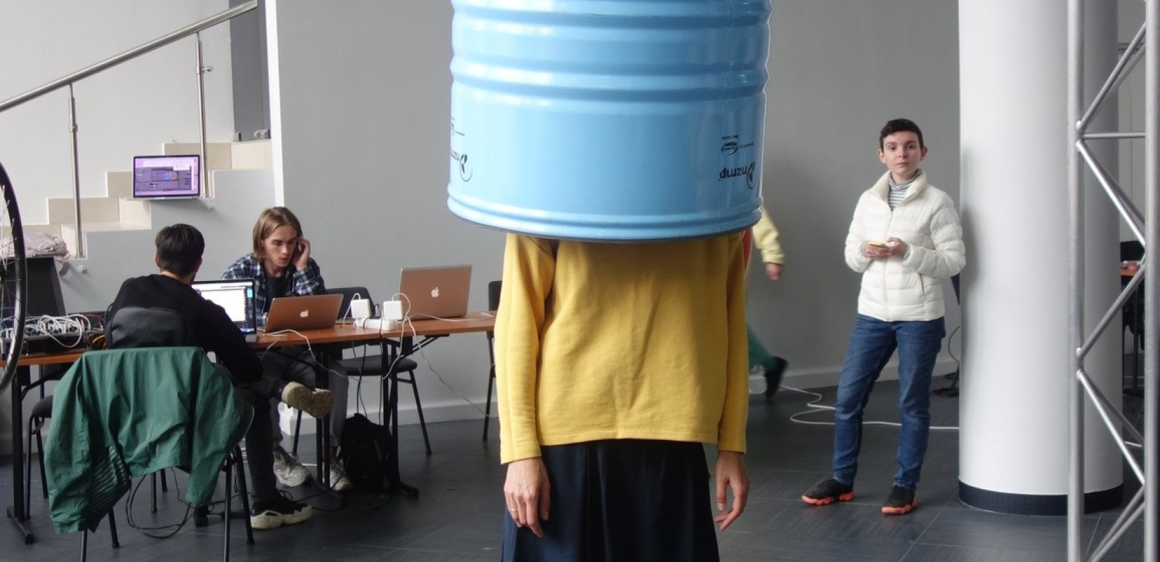 MOMus -  «Ζωγραφίζουμε Ήχους!»: Ένα ξεχωριστό μουσικό εργαστήριο για παιδιά με τον Andrey Smirnov