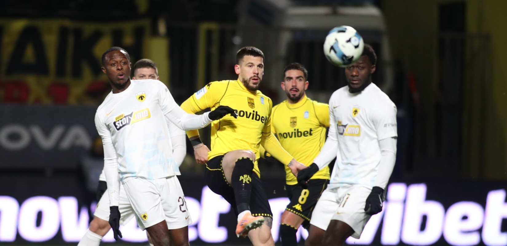 Άρης - ΑΕΚ 1-1: Η ομάδα βελτιώνεται, η τετράδα απομακρύνεται