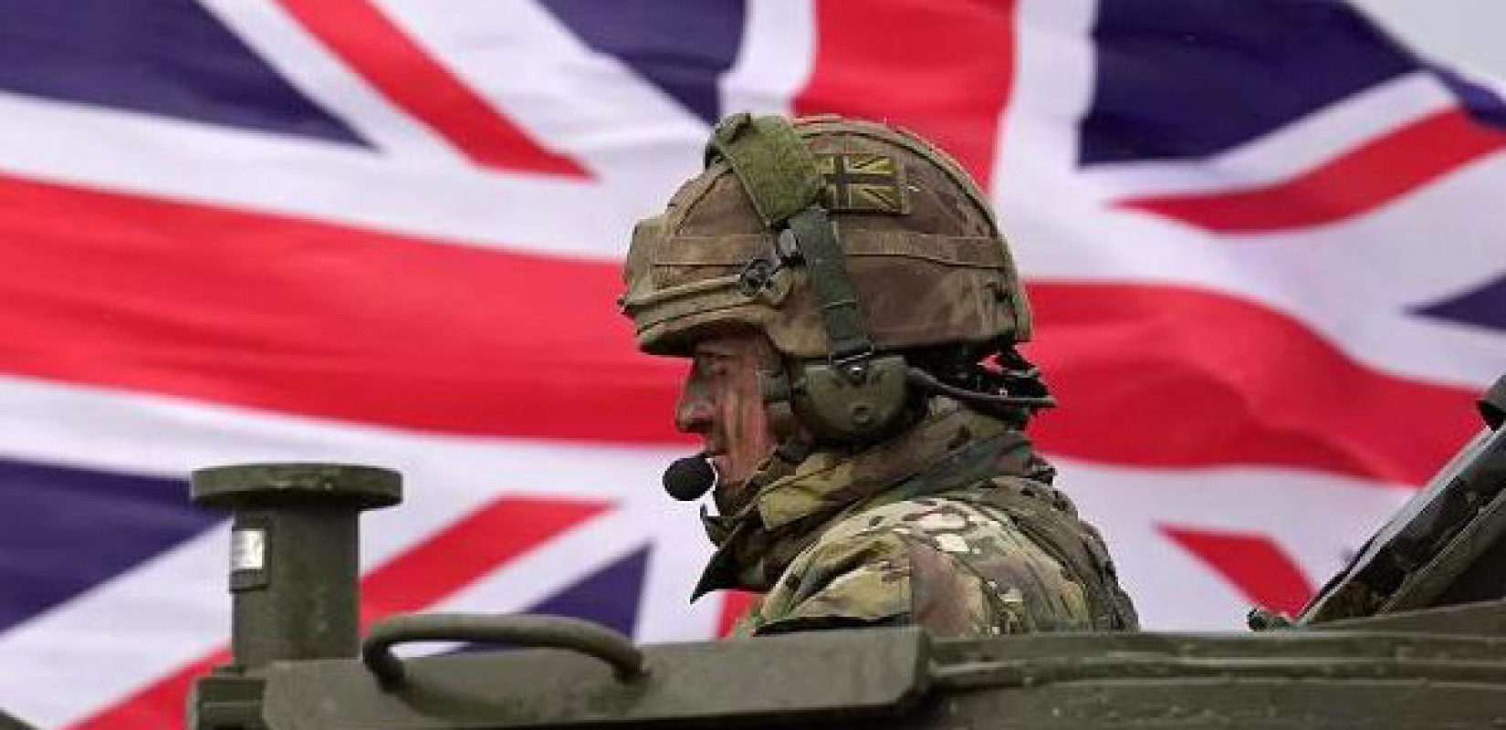 Η Βρετανία αποσύρει προσωπικό από βάση στο Κατάρ σύμφωνα με το i Paper