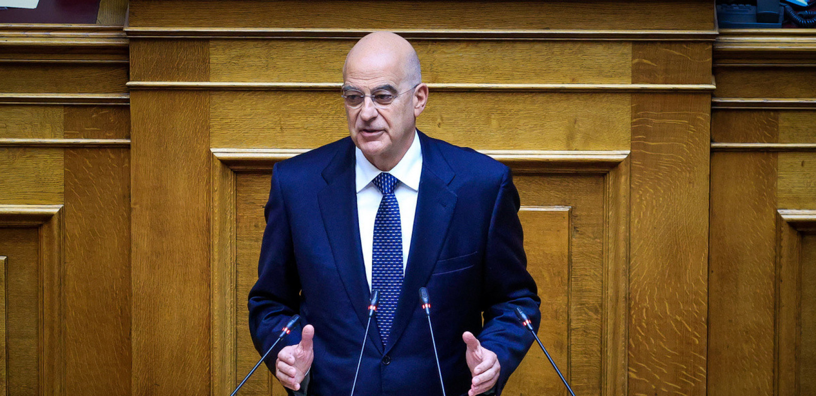 Βουλή-Ν. Δένδιας: Προανήγγειλε βελτιωτικές αλλαγές στο νομοσχέδιο του ΥΕΘΑ