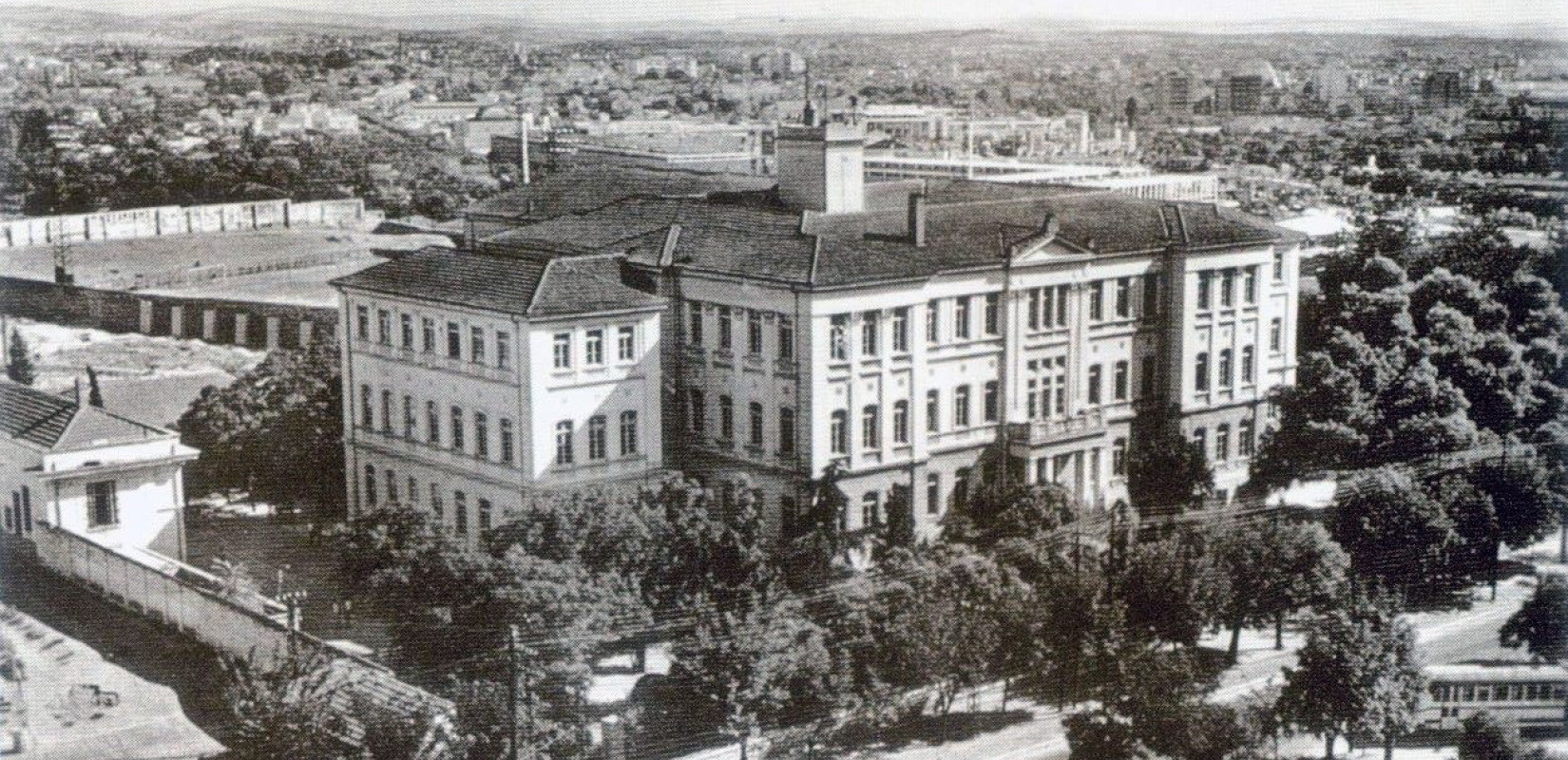 Το ΑΠΘ τιμά τον πρώτο του Πρύτανη Γεώργιο Σωτηριάδη - Από τον Μέγα Αλέξανδρο στον Βενιζέλο