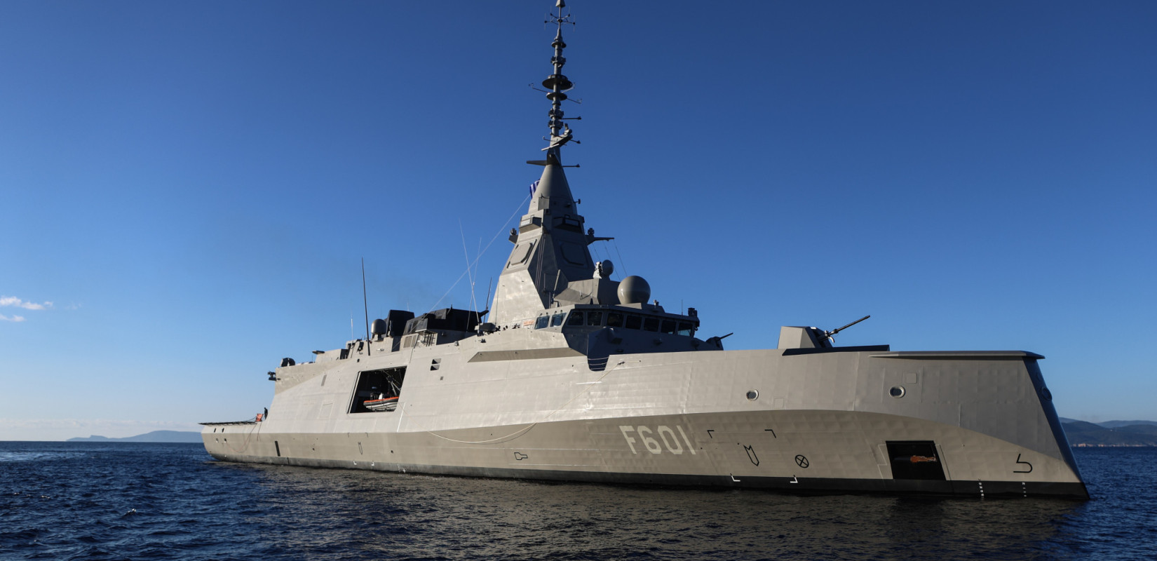 Σε ελληνικά νερά η φρεγάτα «Kίμων»: LIVE η υποδοχή της πρώτης ελληνικής Belharra - Το νέο υπερόπλο του Ναυτικού