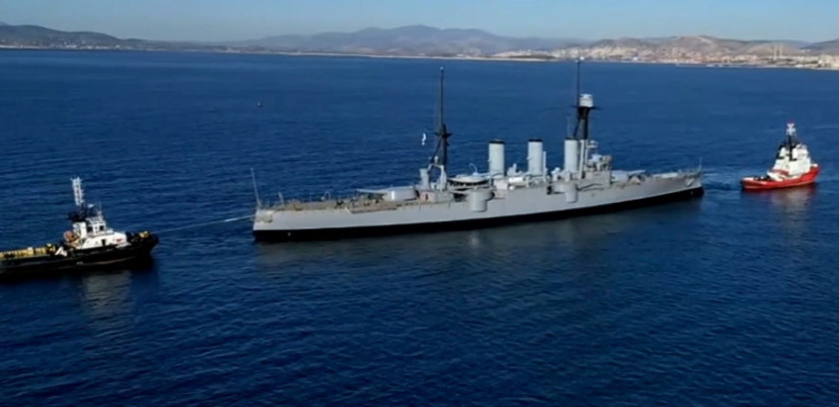 Νέα εποχή για το Πολεμικό Ναυτικό: Εν πλω η τελετή υποδοχής της φρεγάτας «ΚΙΜΩΝ» στον Σαρωνικό (βίντεο)