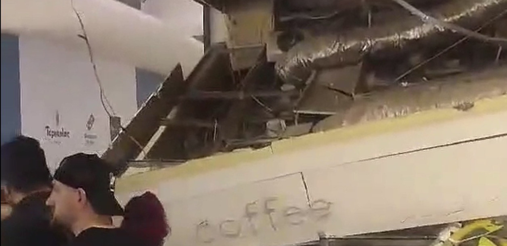 Θεσσαλονίκη: Έπεσε οροφή καταστήματος σε εμπορικό κέντρο  - Τραυματίστηκε μια γυναίκα (βντεο)