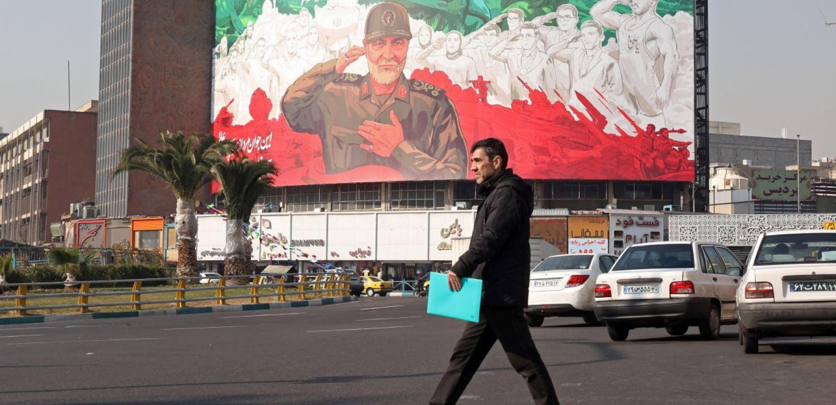 Ιράν: Μπορεί να ανατραπεί το θεοκρατικό καθεστώς; Το BBC παραθέτει σενάρια