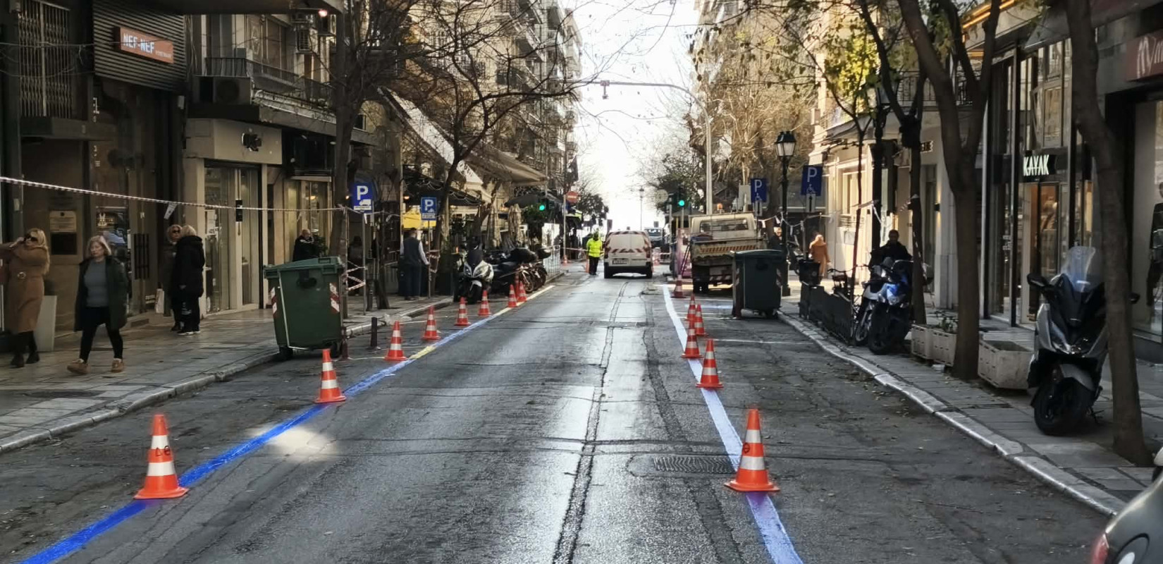 Θεσσαλονίκη: Ολοκληρώνται οι εργασίες αντιδρόμησης της Καρόλου Ντηλ - Δείτε βίντεο