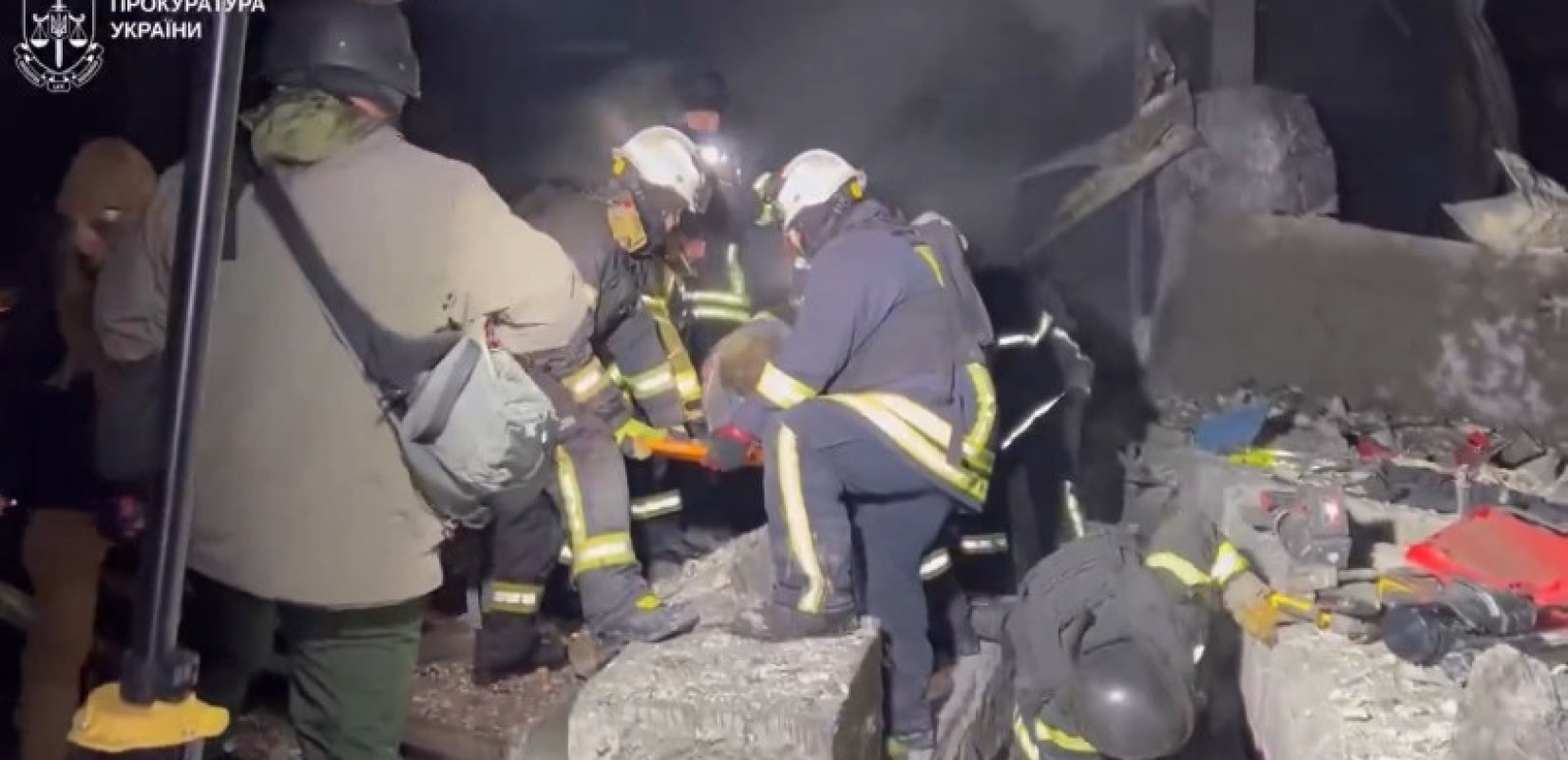 Σφοδρό κύμα βομβαρδισμών με πυραύλους και drones σε Ουκρανία και Ρωσία: Τουλάχιστον 4 νεκροί στο Χάρκοβο - Καταστροφές στο Ταγκανρόγκ (βίντεο)