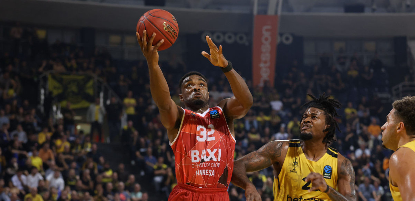 Μπάσκετ: Κάκιστος ο Άρης στην Ισπανία και ήττα από τη Μανρέσα (βίντεο)