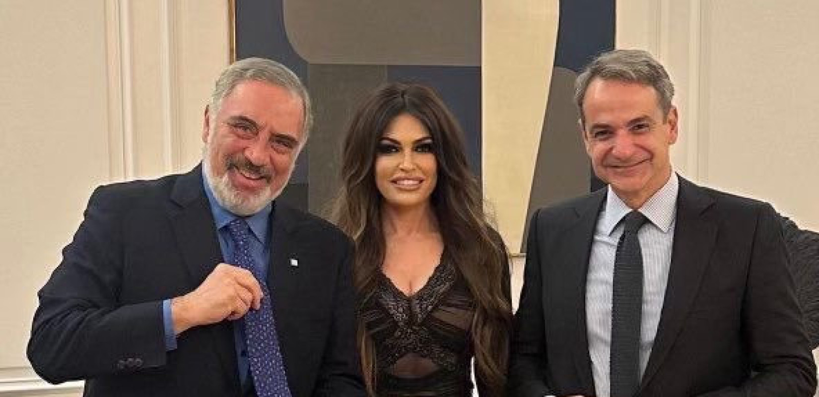 Συνάντηση Γκιλφόιλ - Μητσοτάκη με τον εφοπλιστή Νίκο Τσάκο - Ενέργεια και ναυτιλία στο επίκεντρο