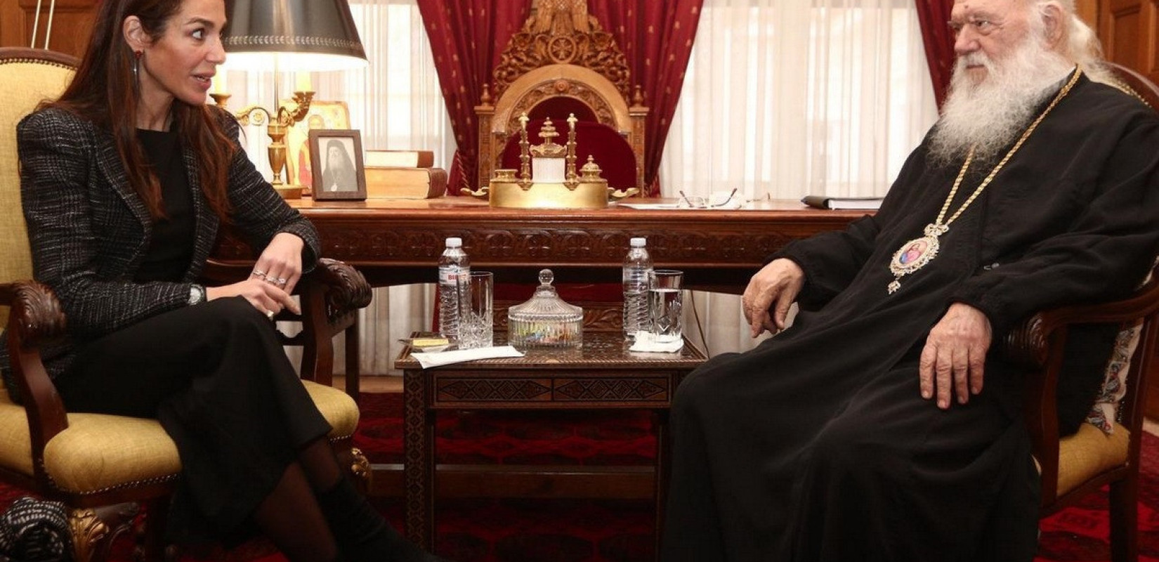 Συνάντηση του αρχιεπισκόπου Ιερώνυμου με τη Δ. Μιχαηλίδου, για την οικογένεια, το δημογραφικό και την αναδοχή