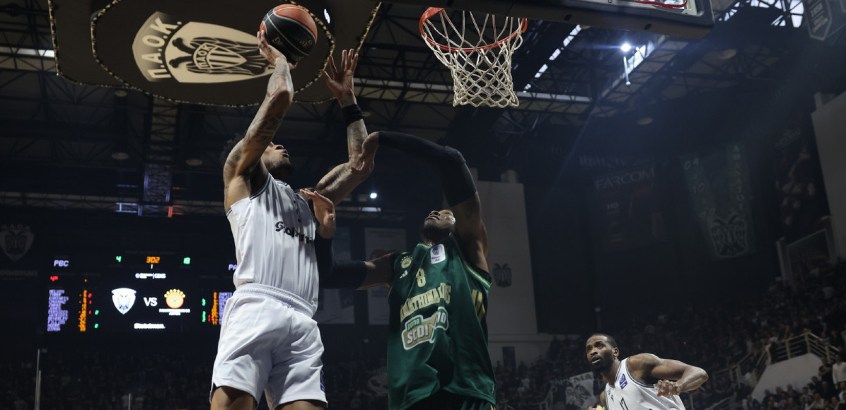 Μπάσκετ: Ο ΠΑΟΚ έβαλε δύσκολα στον Παναθηναϊκό, που στο τέλος έφυγε με τη νίκη (βίντεο)