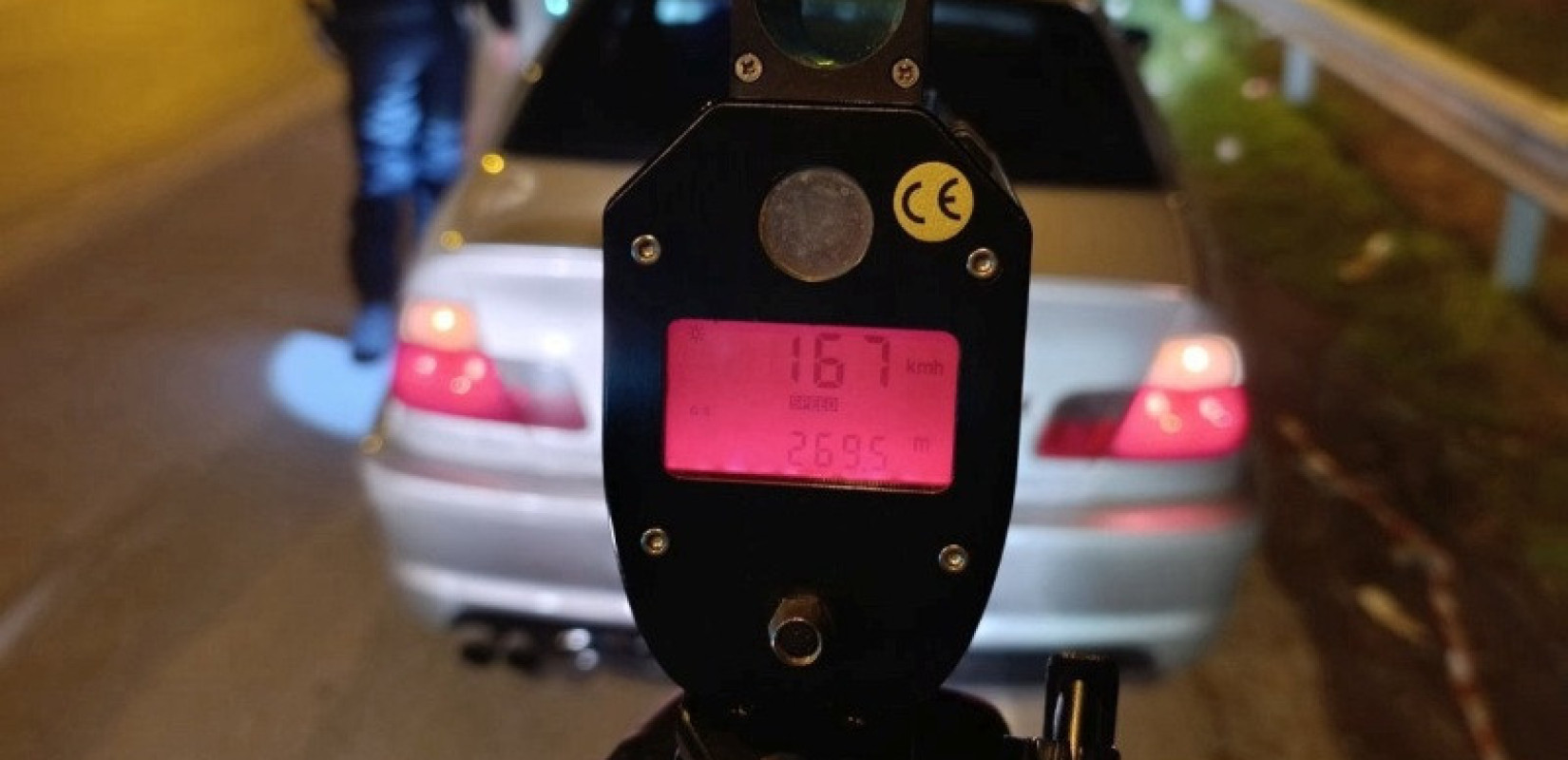 «Σαφάρι» τροχονομικών ελέγχων τη νύχτα στη Θεσσαλονίκη: «Βροχή» οι παραβάσεις στους δρόμους - Δύο συλλήψεις (βίντεο)