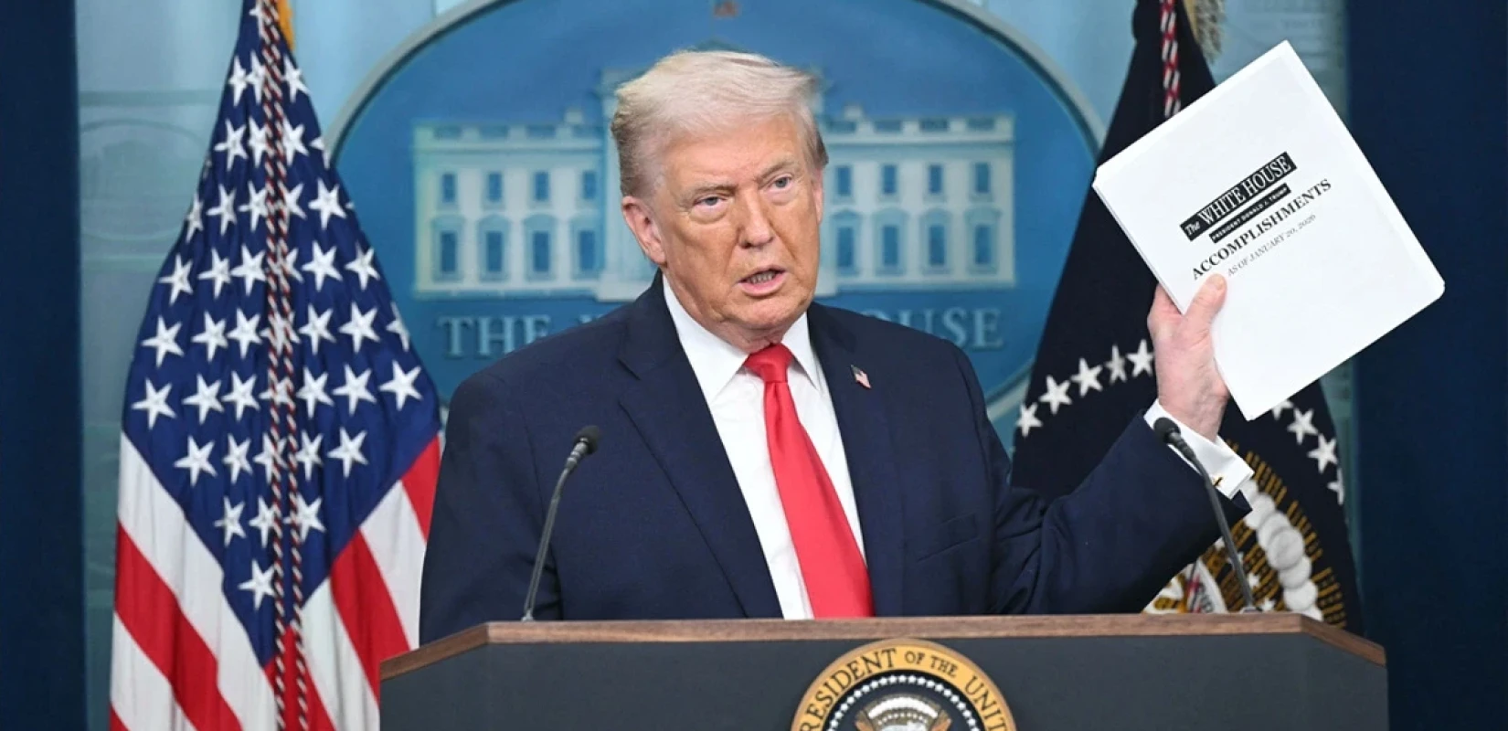 Τελεσίγραφο Τραμπ προς Ιράν: «Συμφωνία ή κάτι πολύ σκληρό» – Σκέψεις για δεύτερο αεροπλανοφόρο στον Κόλπο