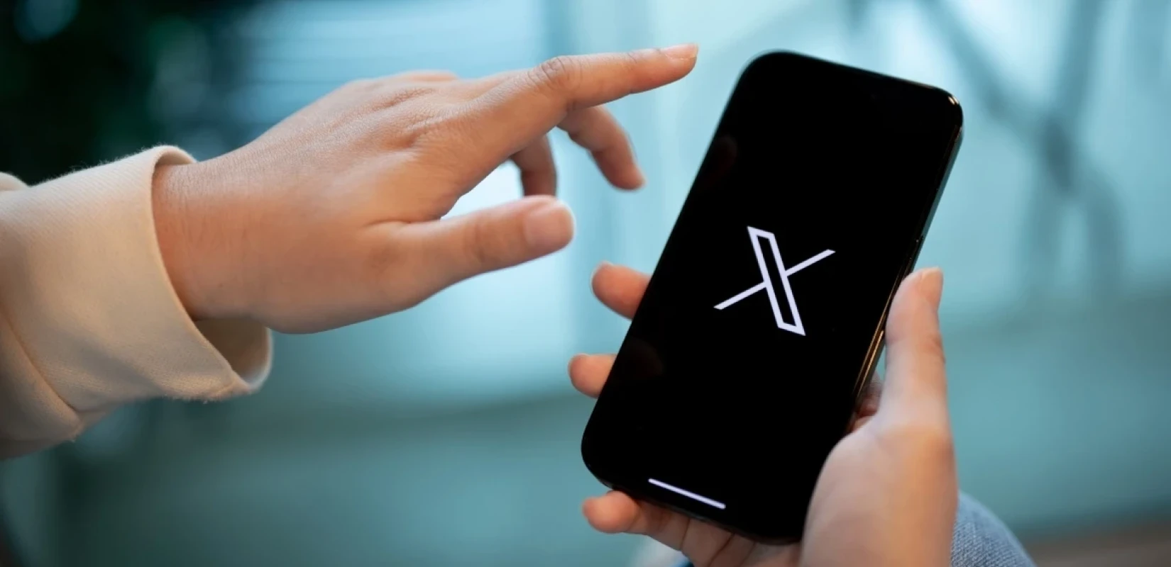 Έπεσε το X - Χιλιάδες αναφορές για προβλήματα