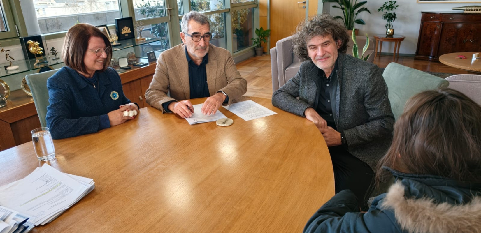 Δήμος Θεσσαλονίκης: Υπογράφηκε το πρώτο μισθωτήριο για δημοτικό ακίνητο στο πρόγραμμα «Κοινωνική στέγαση για τις πλέον ευάλωτες ομάδες»