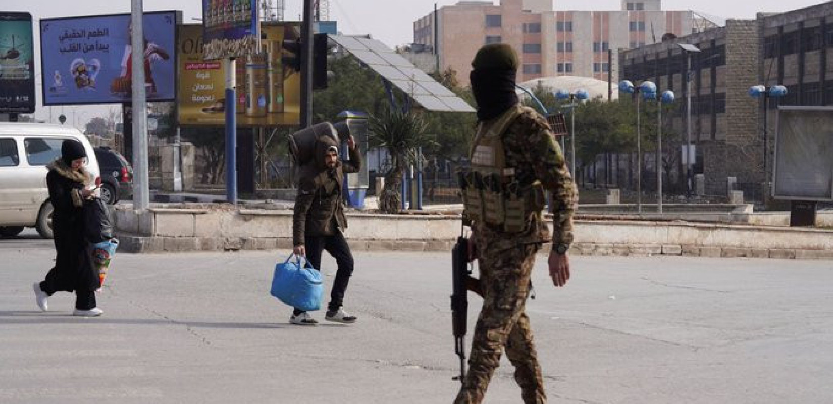 Σε κλοιό απαγόρευσης κυκλοφορίας το Χαλέπι: Σφοδρές συγκρούσεις μεταξύ στρατού και Κούρδων