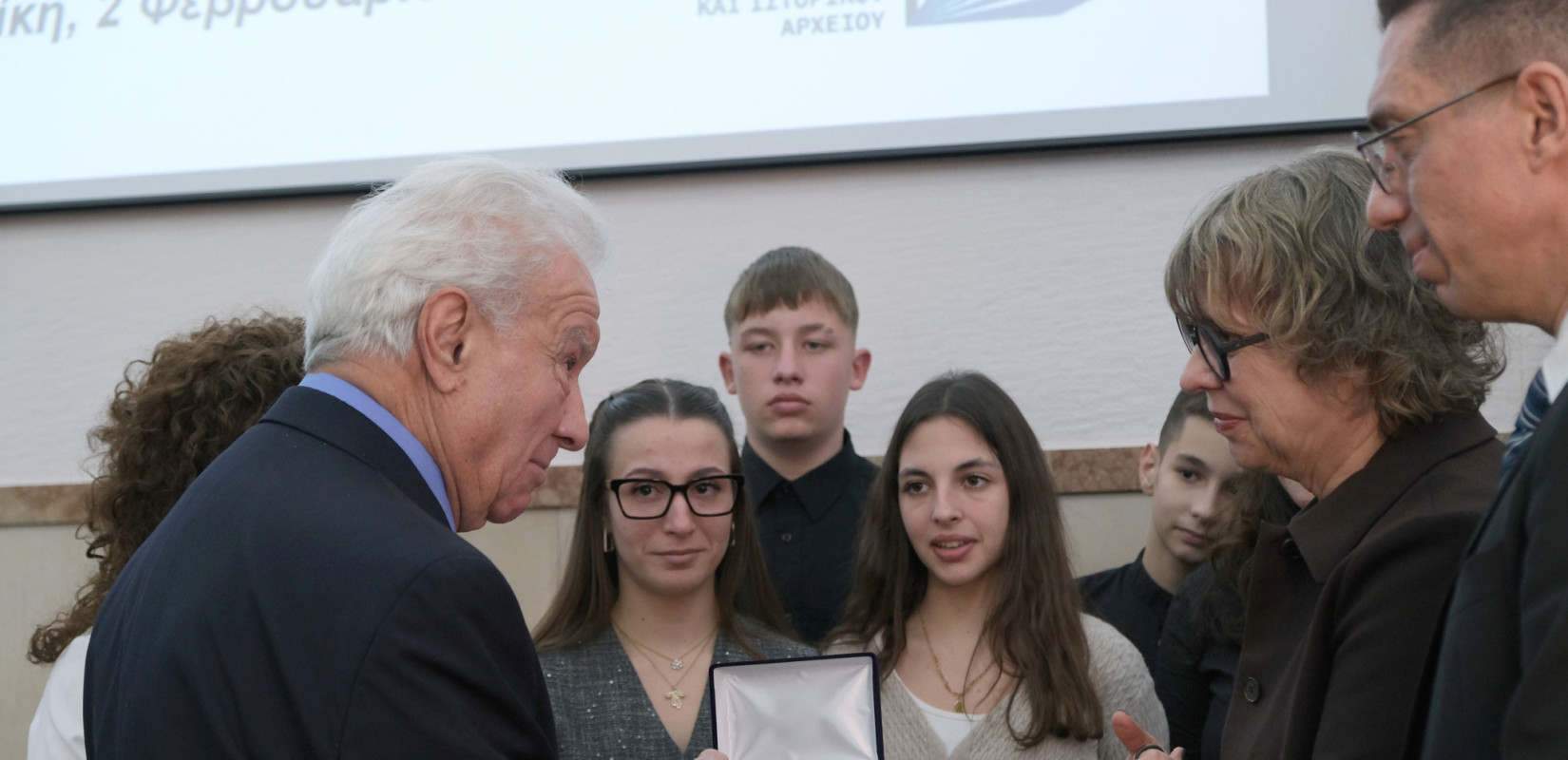 Δικαίωση μετά από 83 χρόνια: Η βέρα και το δαχτυλίδι ενός κρατούμενου των Ναζί επέστρεψαν στον γιο του