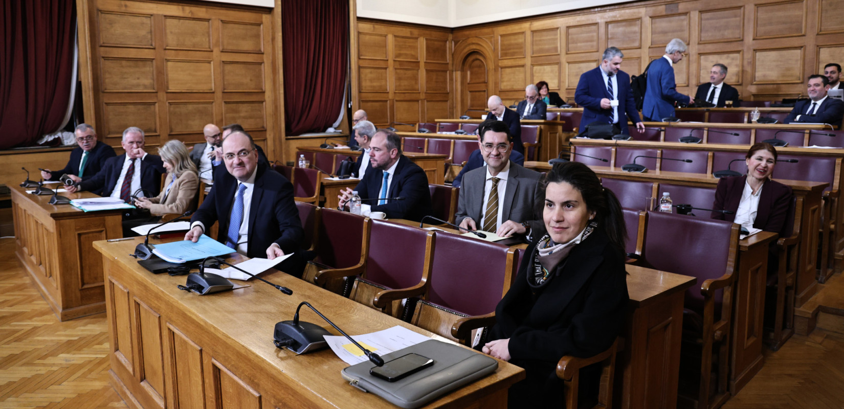 ΟΠΕΚΕΠΕ: «Βολές» Χαλικιά στην Εξεταστική για απάτη, απιστία και «πειραγμένες» αιτήσεις