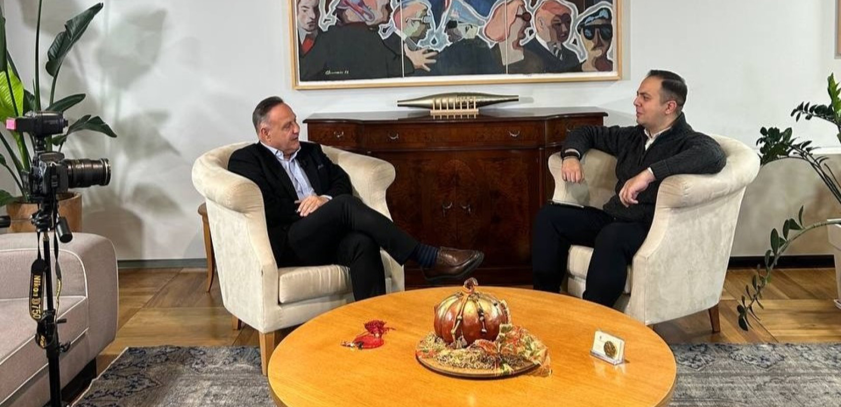 Στέλιος Αγγελούδης: Τα ακούσματα του, η μουσική που ακούει στο δημαρχείο, τα μεγάλα έργα και η Θεσσαλονίκη