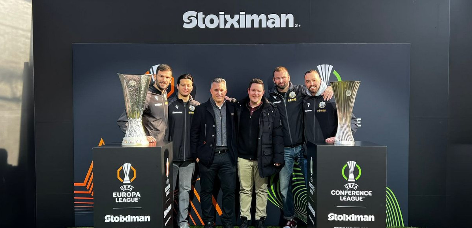 ΠΑΟΚ: Αγκαλιά με τα ευρωπαϊκά τρόπαια οι αθλητές και οι αθλήτριες του Δικέφαλου