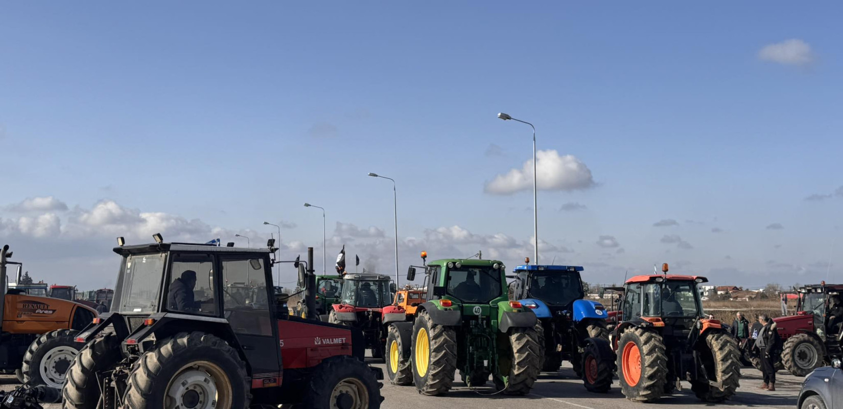 Θεσσαλονίκη: Αποχώρησαν τα τρακτέρ από το μπλόκο των Μαλγάρων - Ανοιχτό το ενδεχόμενο κινητοποιήσεων στην Agrotica (βίντεο)