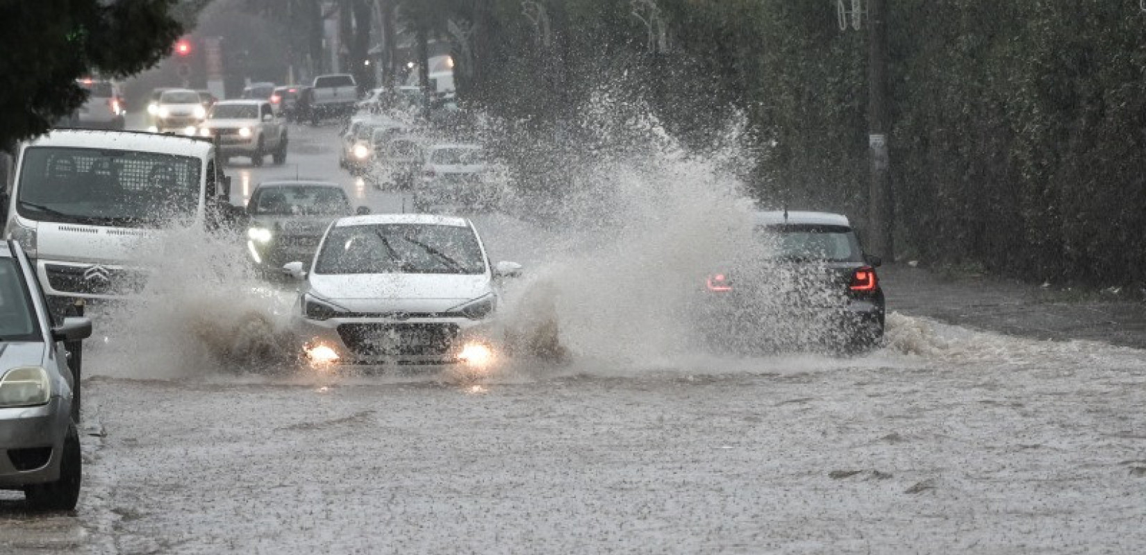 Κακοκαιρία: Βαρύς απολογισμός με δύο νεκρούς - Πού χτυπά σήμερα, τι καιρό περιμένουμε τις επόμενες ημέρες