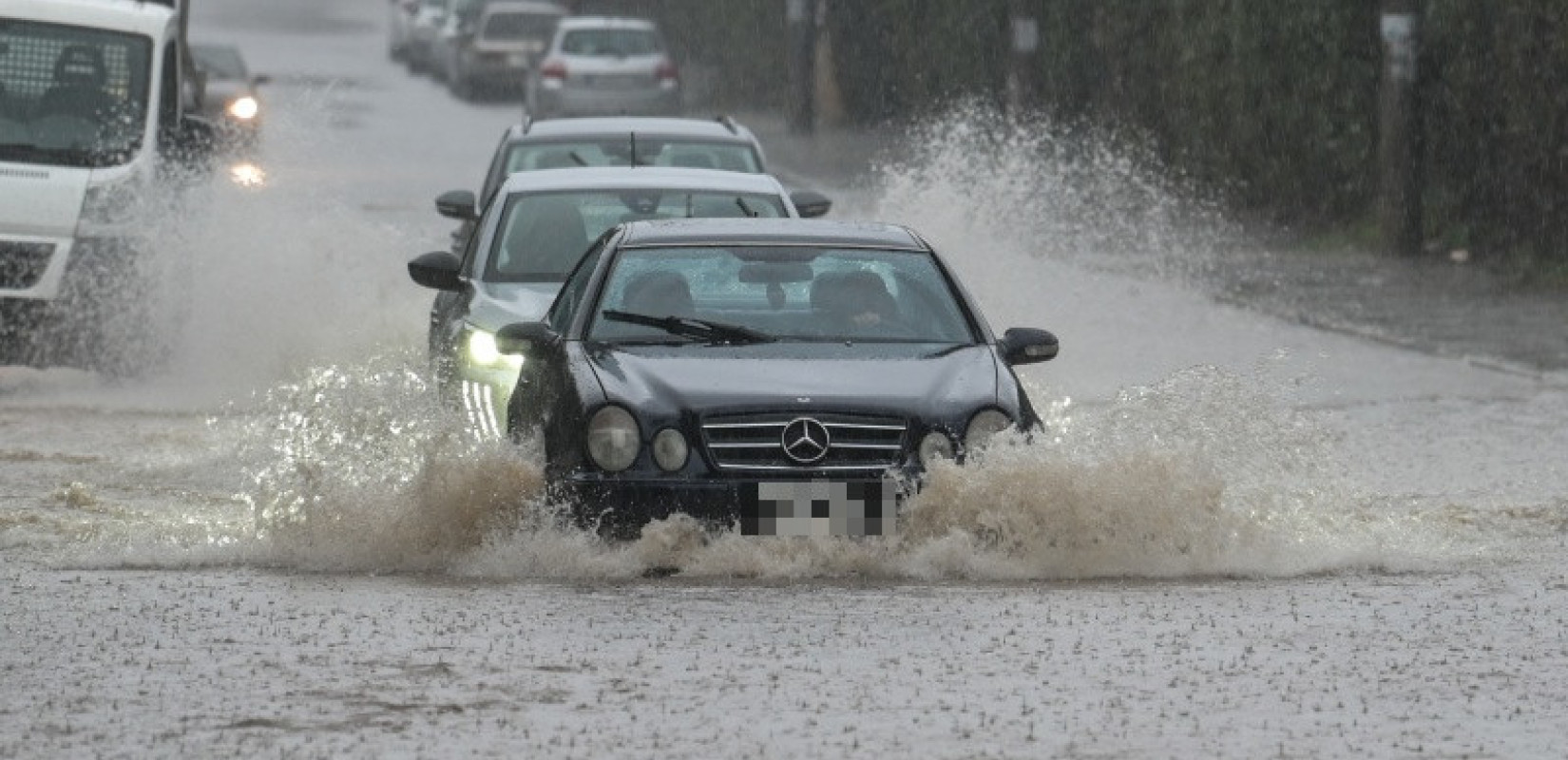 Ποιοι δρόμοι παραμένουν κλειστοί στην Αττική μετά το πέρασμα της ισχυρής κακοκαιρίας