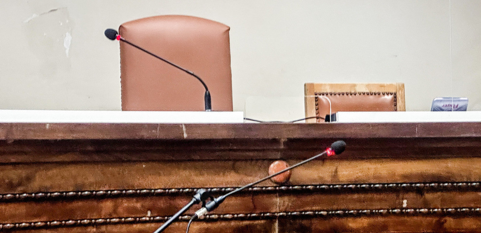 Βόλος: Kατηγορούμενη για ενδοοικογενειακή βία προσπάθησε να αυτοκτονήσει μέσα στο αστυνομικό τμήμα