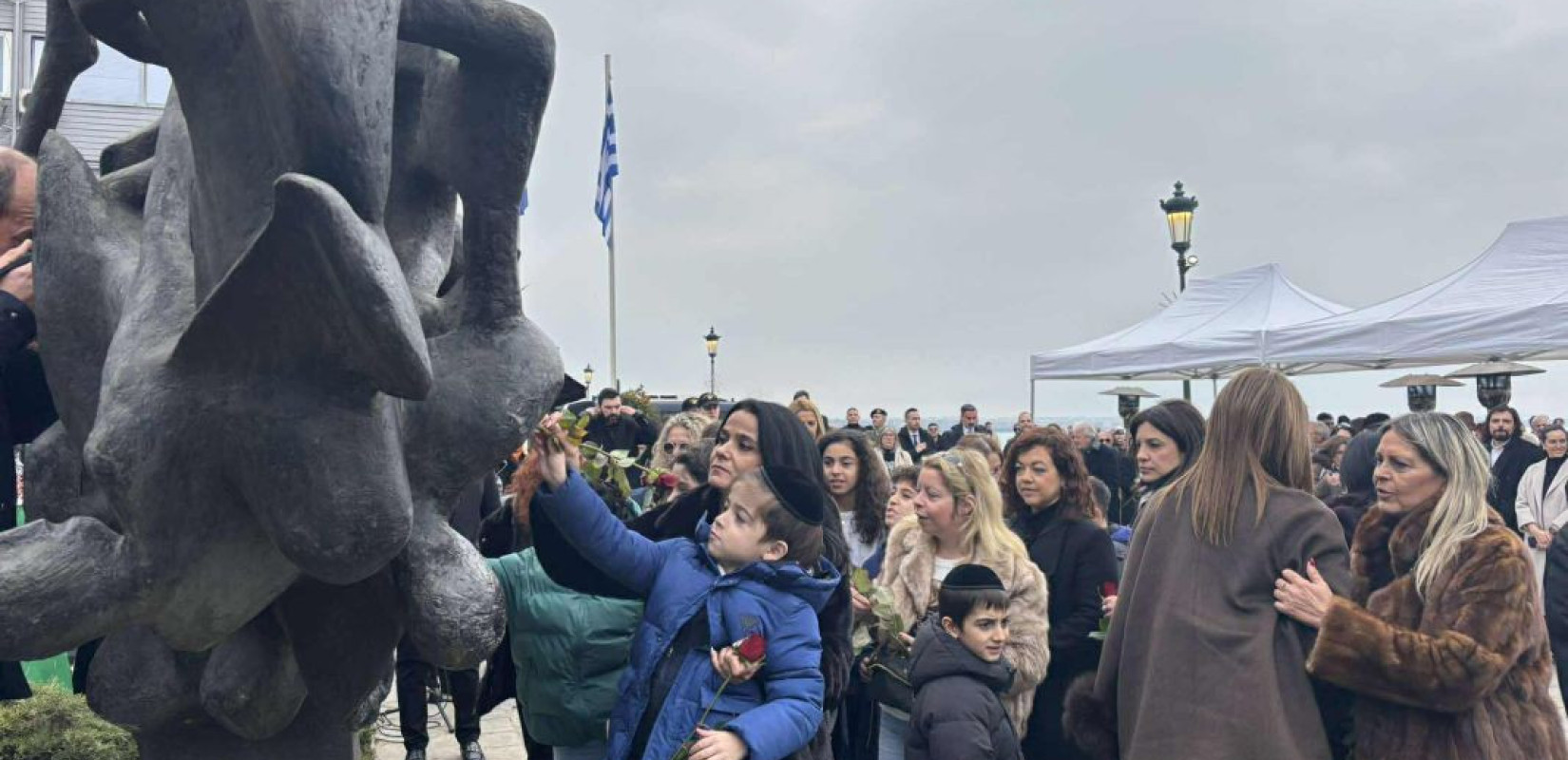 «Ποτέ ξανά»: Η Θεσσαλονίκη τιμά τη μνήμη των 50.000 Εβραίων της (βίντεο)