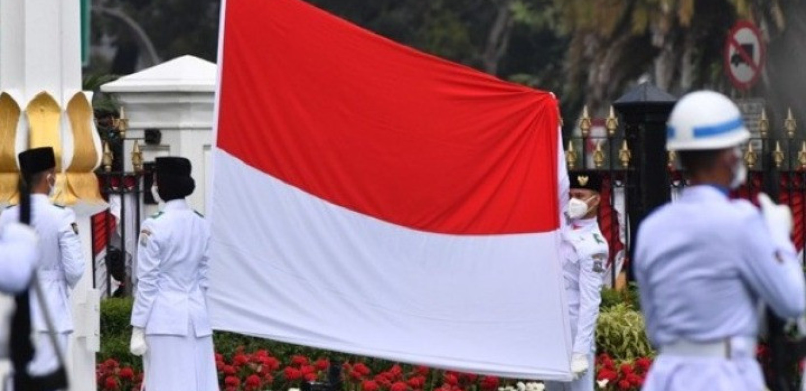 Ινδονησία: Ζευγάρι μαστιγώθηκε με 140 χτυπήματα για σεξουαλικές σχέσεις εκτός γάμου βάσει ισλαμικού νόμου