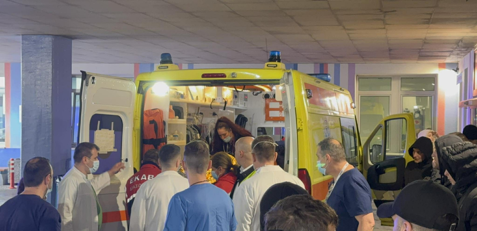 Ελπιδοφόρα μηνύματα από το «Παπαγεωργίου»: Σε σταθερή κατάσταση οι τραυματίες οπαδοί του ΠΑΟΚ