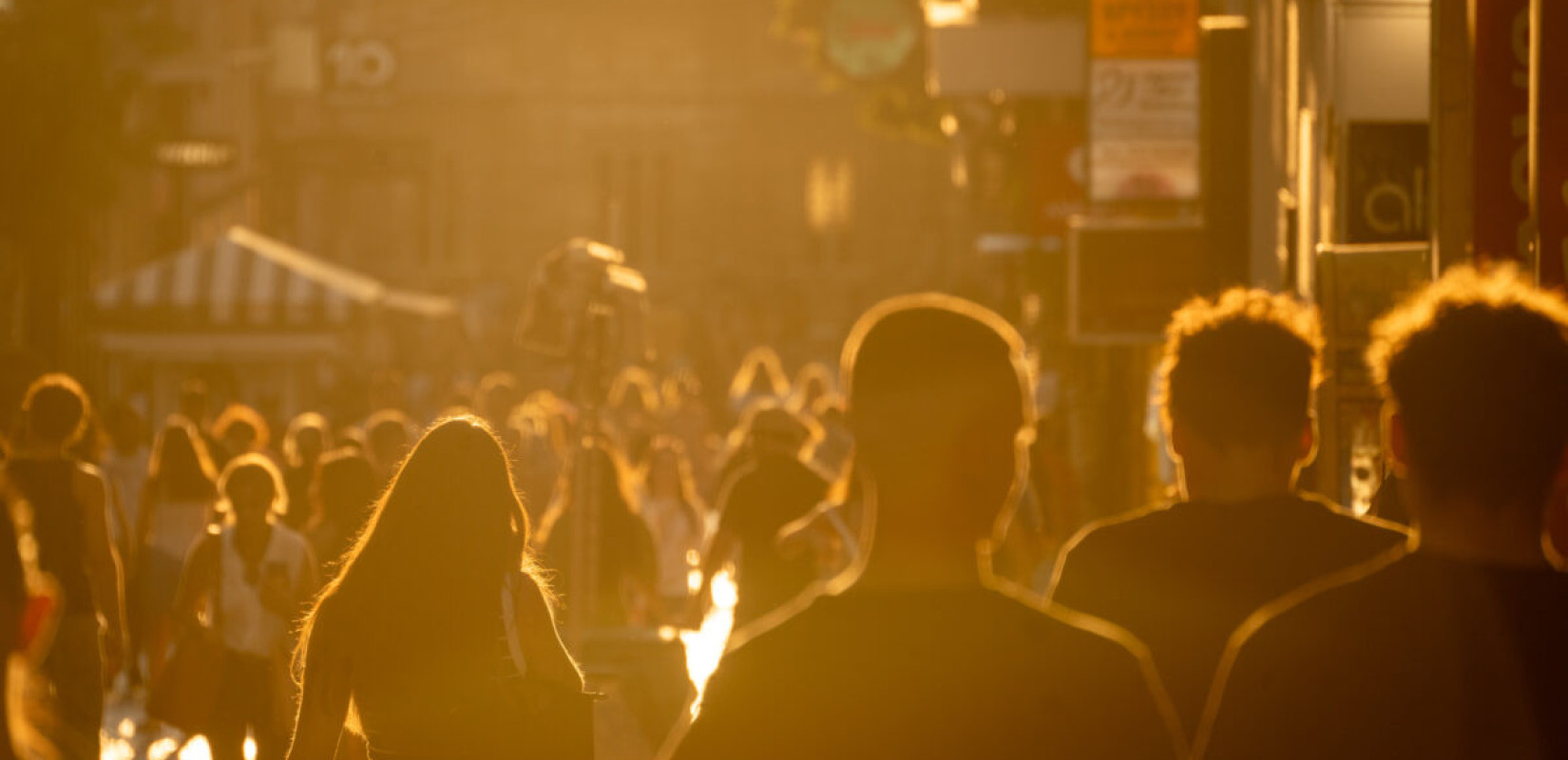 Ευρωβαρόμετρο: «Σύννεφα» απαισιοδοξίας πάνω από την ΕΕ – Πρωταθλητές στην ανησυχία οι Έλληνες