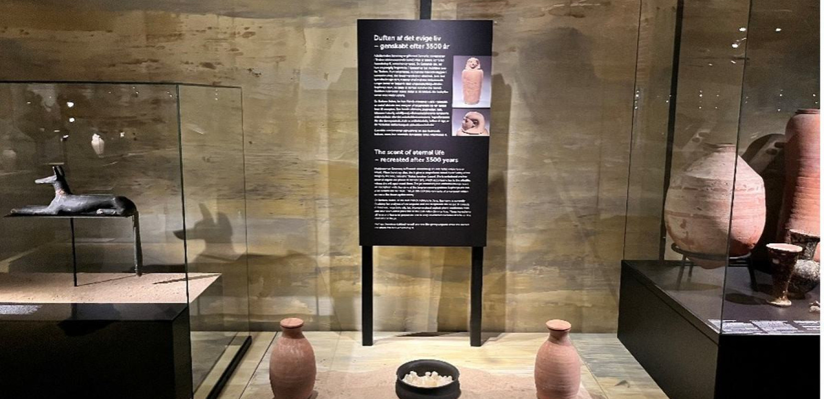 Εικόνα από την έκθεση «Αρχαία Αίγυπτος- Εμμονή με τη ζωή» στο Μουσείο Moesgaard της Δανίας. Credit: Ehrich SC, Calvez C, Loeben CE, Dubiel U, Terp Laursen S and Huber B (2026) From biomolecular traces to multisensory experiences: bringing scent reproducti