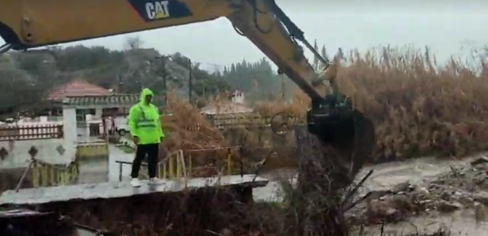 Σέρρες: Προβλήματα στη Σιντική λόγω έντονης βροχόπτωσης - Απεγκλωβίστηκε ζευγάρι κτηνοτρόφων στην Φαιά Πέτρα